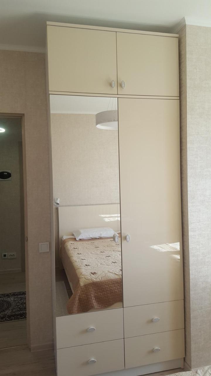 Apartment In The Karakol Heart Exterior foto
